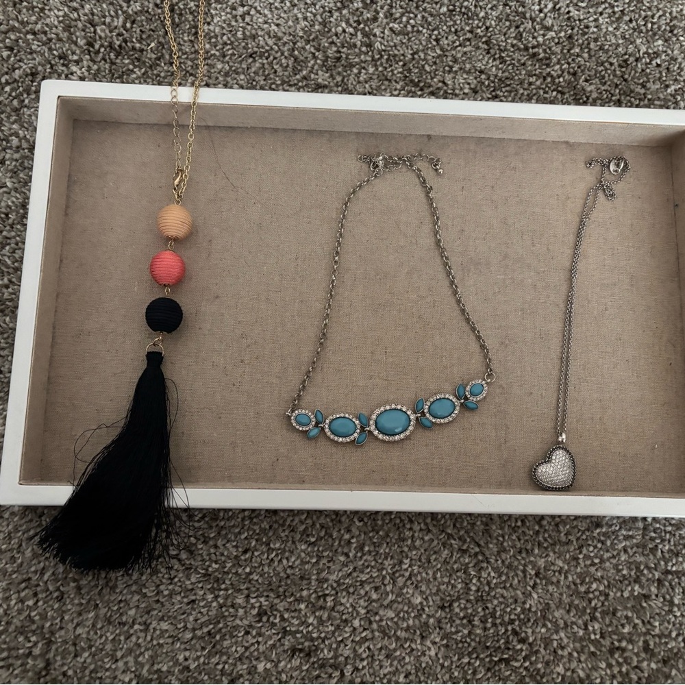 Elegant Silver and Turquoise Necklace